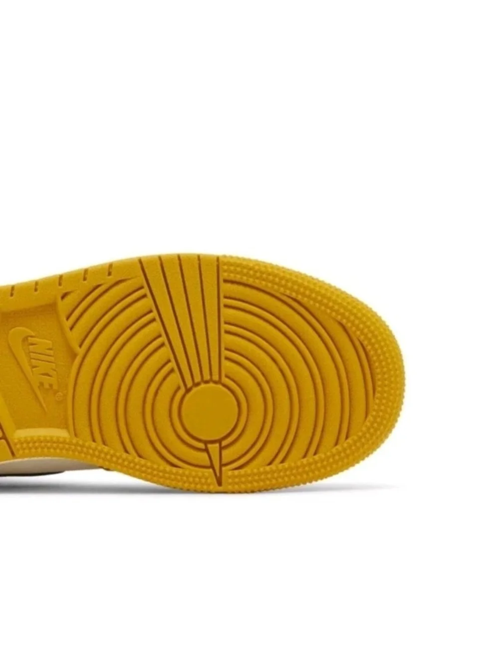 Nike Air Jordan 1 Retro High OG Yellow Ochre Men's